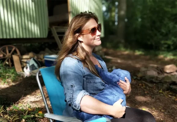 5 ทริคเลี้ยงลูกด้วยนมแม่อย่างถูกต้องและเหมาะสม 3 dave clubb UMeD BW1XvA unsplash