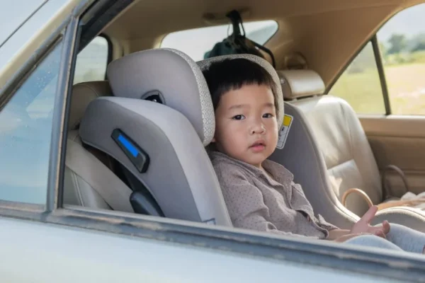โหลดรถเข็นเด็กขึ้นเครื่อง เตรียมอะไรบ้าง รู้ 5 ขั้นตอน 3 car seat ซุปเปอร์คาร์ รถธรรมดา 3