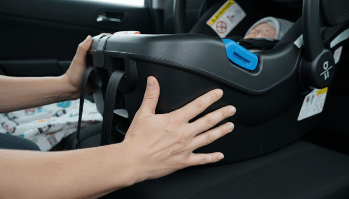 ความสำคัญของการฝึกพี่เลี้ยงให้ใช้คาร์ซีทแรกเกิดอย่างถูกต้อง 3 Babyhillsthailand ความสำคัญของการฝึกพี่เลี้ยงให้ใช้คาร์ซีท 1